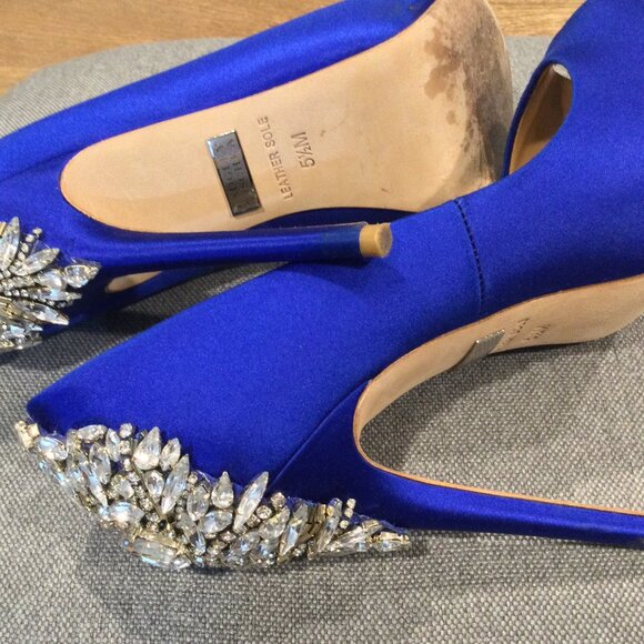 Badgley Mischka Women's Kiara Peep Toe Satin Platform High-Heel Pumps - Picture 11 of 11